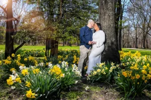 Engagement Photographer - Spring photos