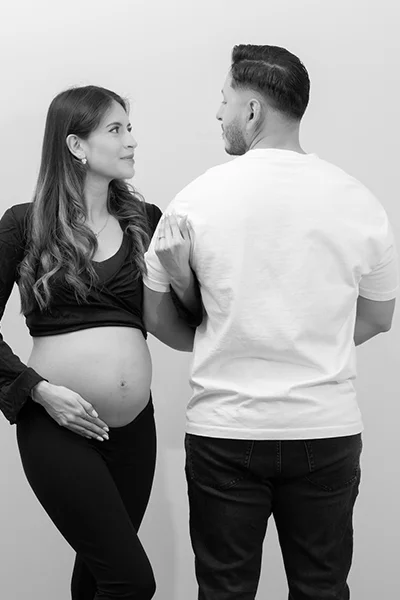 Maternity photographer in NJ - Black and white photographer in studio