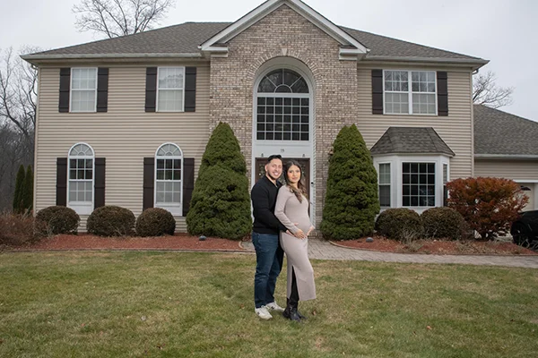 MC Productions NJ – Luxury maternity photography with partner in New Jersey